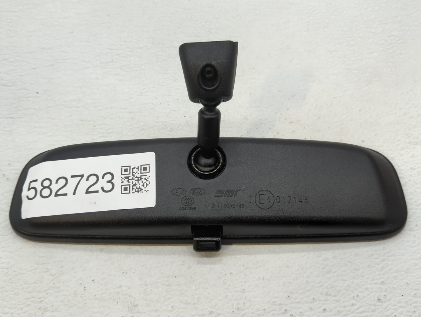2010-2021 Kia Soul Interior Rear View Mirror Replacement OEM P/N:E4012143 Fits OEM Used Auto Parts - Oemusedautoparts1.com