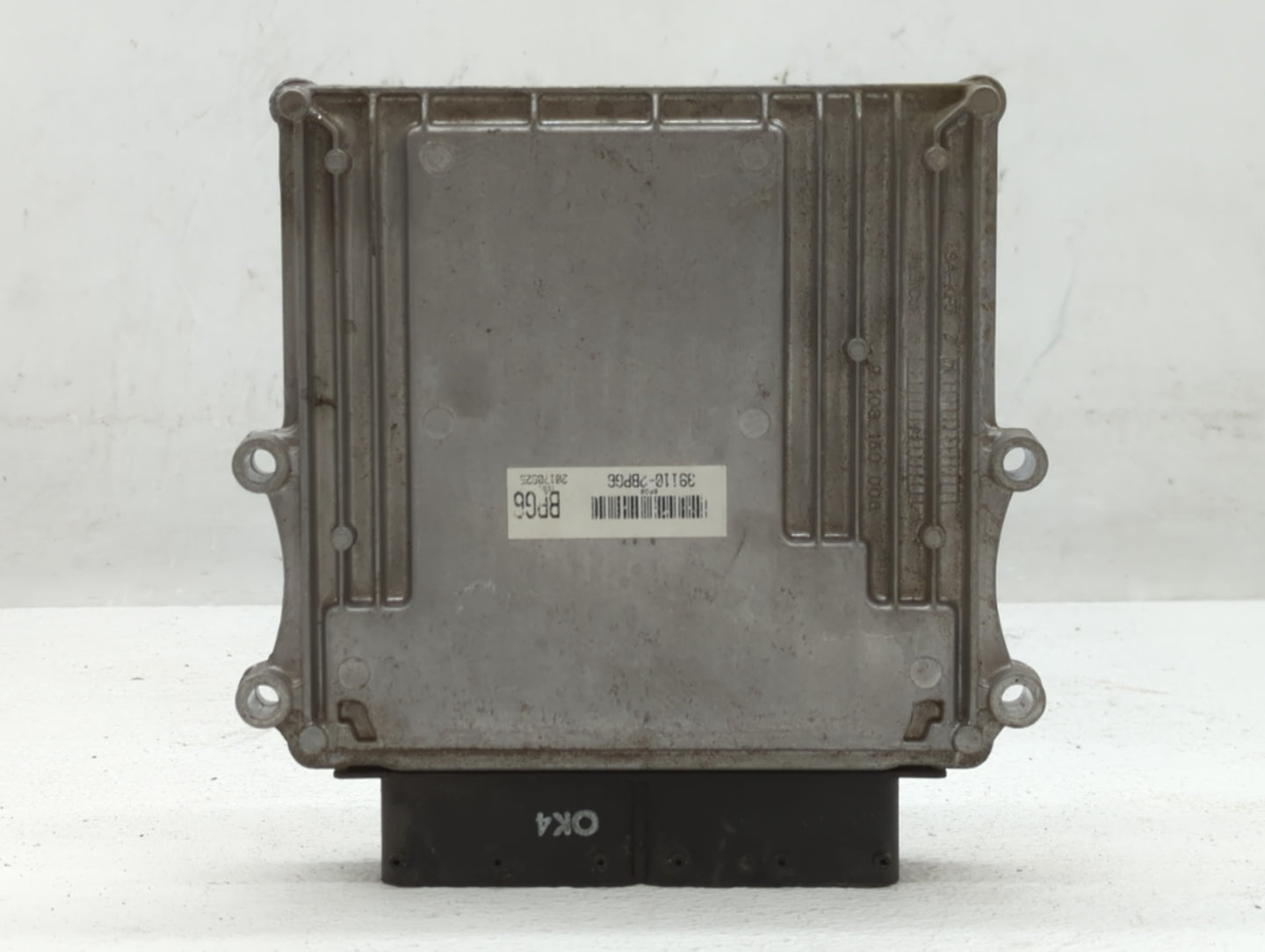 2017-2019 Kia Soul PCM Engine Control Computer ECU ECM PCU OEM P/N:39110-2BPG6 Fits Fits 2017 2018 2019 OEM Used Auto Parts 