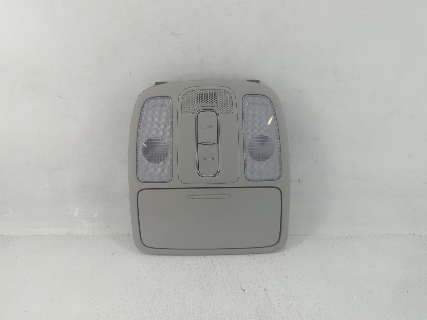 2014-2019 Kia Soul Overhead Roof Console 608561 - Oemusedautoparts1.com