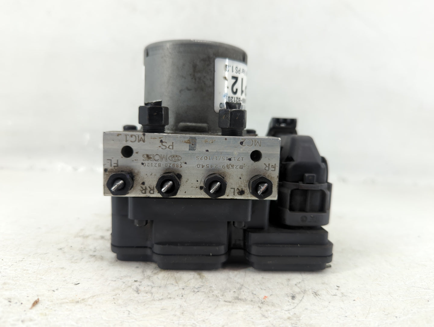 2017-2019 Kia Soul ABS Pump Control Module Replacement P/N:B2589-24540 Fits Fits 2017 2018 2019 OEM Used Auto Parts - Oemuse