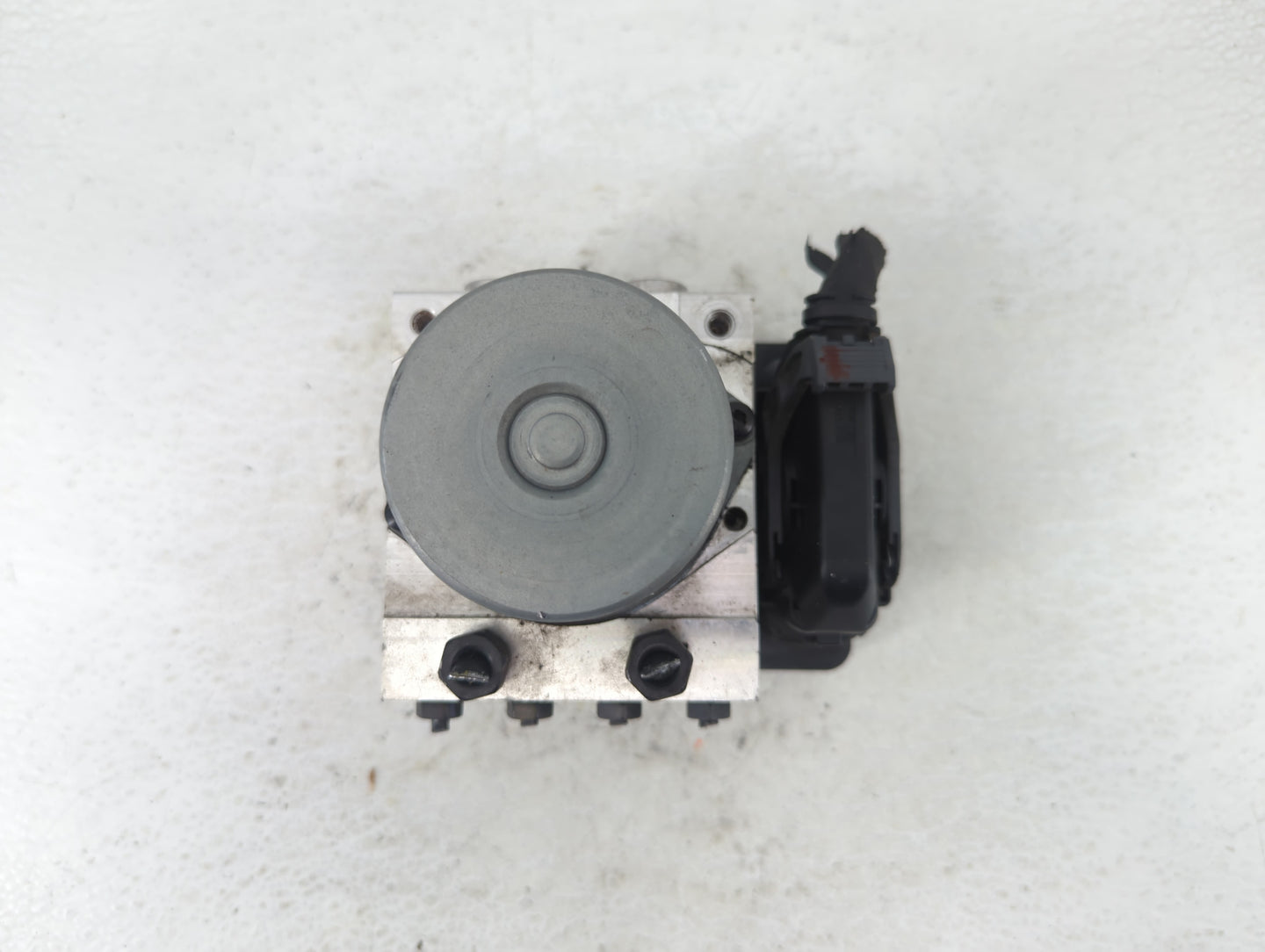 2017-2019 Kia Soul ABS Pump Control Module Replacement P/N:B2589-24540 Fits Fits 2017 2018 2019 OEM Used Auto Parts - Oemuse