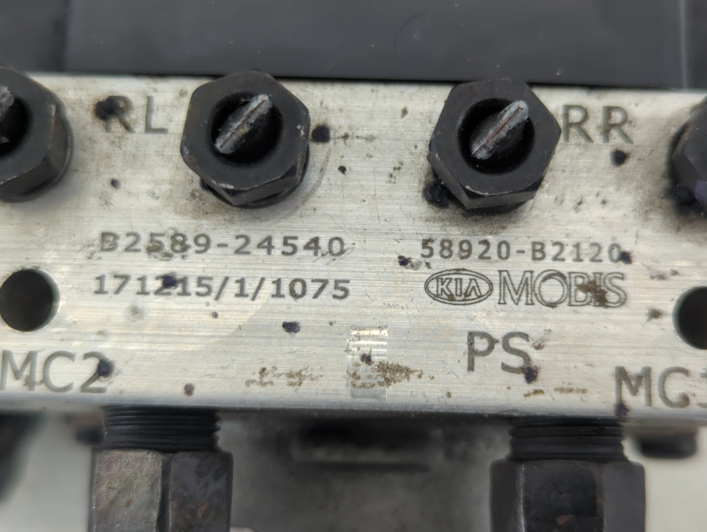 2017-2019 Kia Soul ABS Pump Control Module Replacement P/N:B2589-24540 Fits Fits 2017 2018 2019 OEM Used Auto Parts - Oemuse