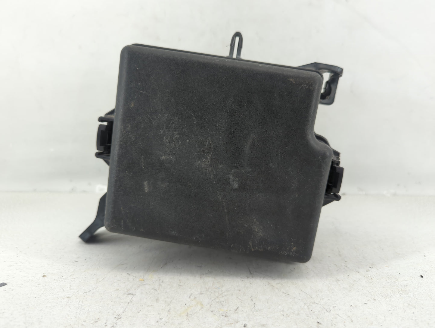 2017-2019 Kia Soul Fusebox Fuse Box Panel Relay Module P/N:91709B2070 Fits Fits 2017 2018 2019 OEM Used Auto Parts - Oemused