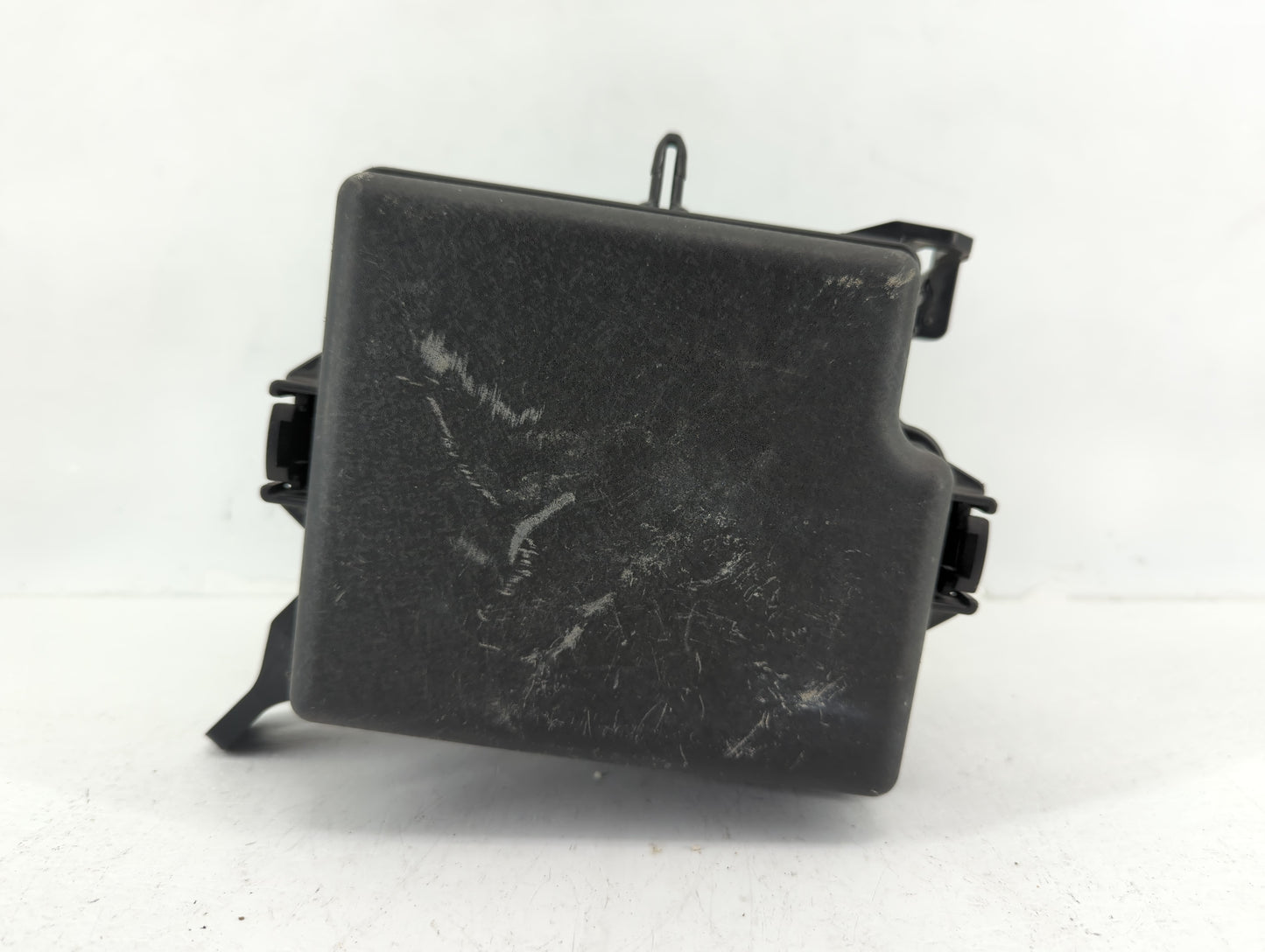 2017-2019 Kia Soul Fusebox Fuse Box Panel Relay Module P/N:91709B2070 Fits Fits 2017 2018 2019 OEM Used Auto Parts - Oemused