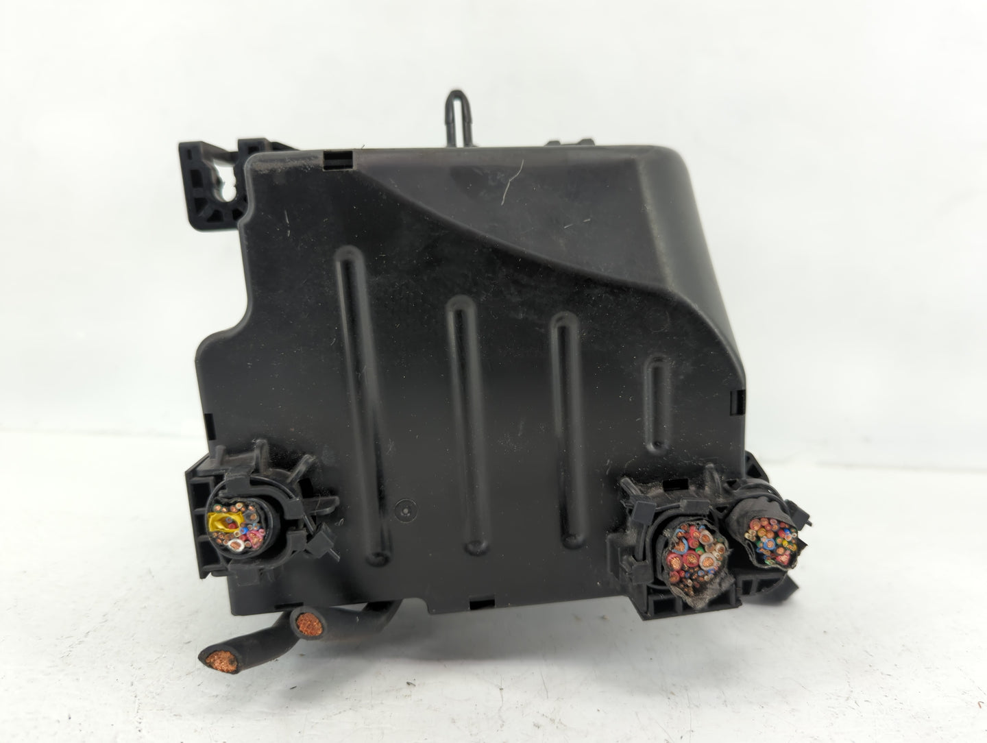 2017-2019 Kia Soul Fusebox Fuse Box Panel Relay Module P/N:91709B2070 Fits Fits 2017 2018 2019 OEM Used Auto Parts - Oemused