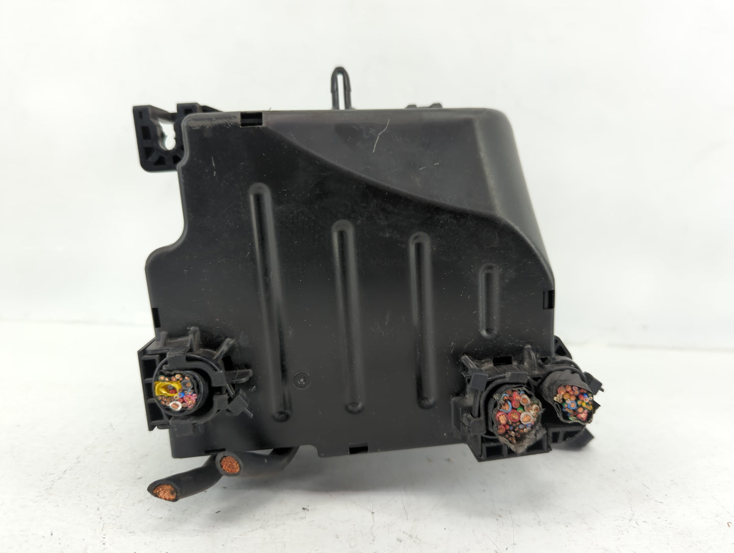 2017-2019 Kia Soul Fusebox Fuse Box Panel Relay Module P/N:91709B2070 Fits Fits 2017 2018 2019 OEM Used Auto Parts - Oemused