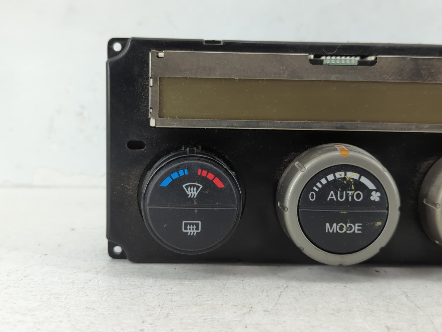 2017-2019 Kia Soul Climate Control Module Temperature AC/Heater Replacement P/N:27500ER51R Fits Fits 2017 2018 2019 OEM Used