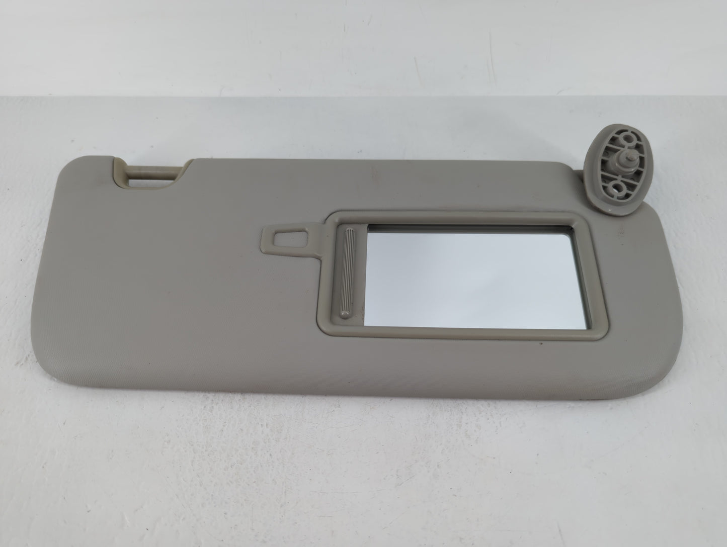 2014-2019 Kia Soul Sun Visor Shade Replacement Passenger Right Mirror Fits Fits 2014 2015 2016 2017 2018 2019 OEM Used Auto 