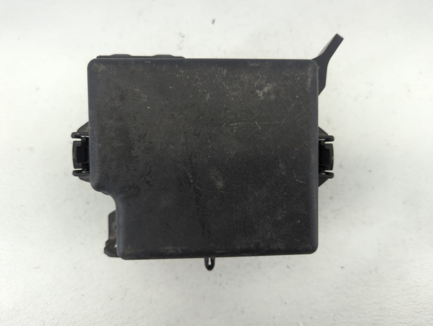 2017-2019 Kia Soul Fusebox Fuse Box Panel Relay Module P/N:YAQK080010 91709B2070 Fits Fits 2017 2018 2019 OEM Used Auto Part