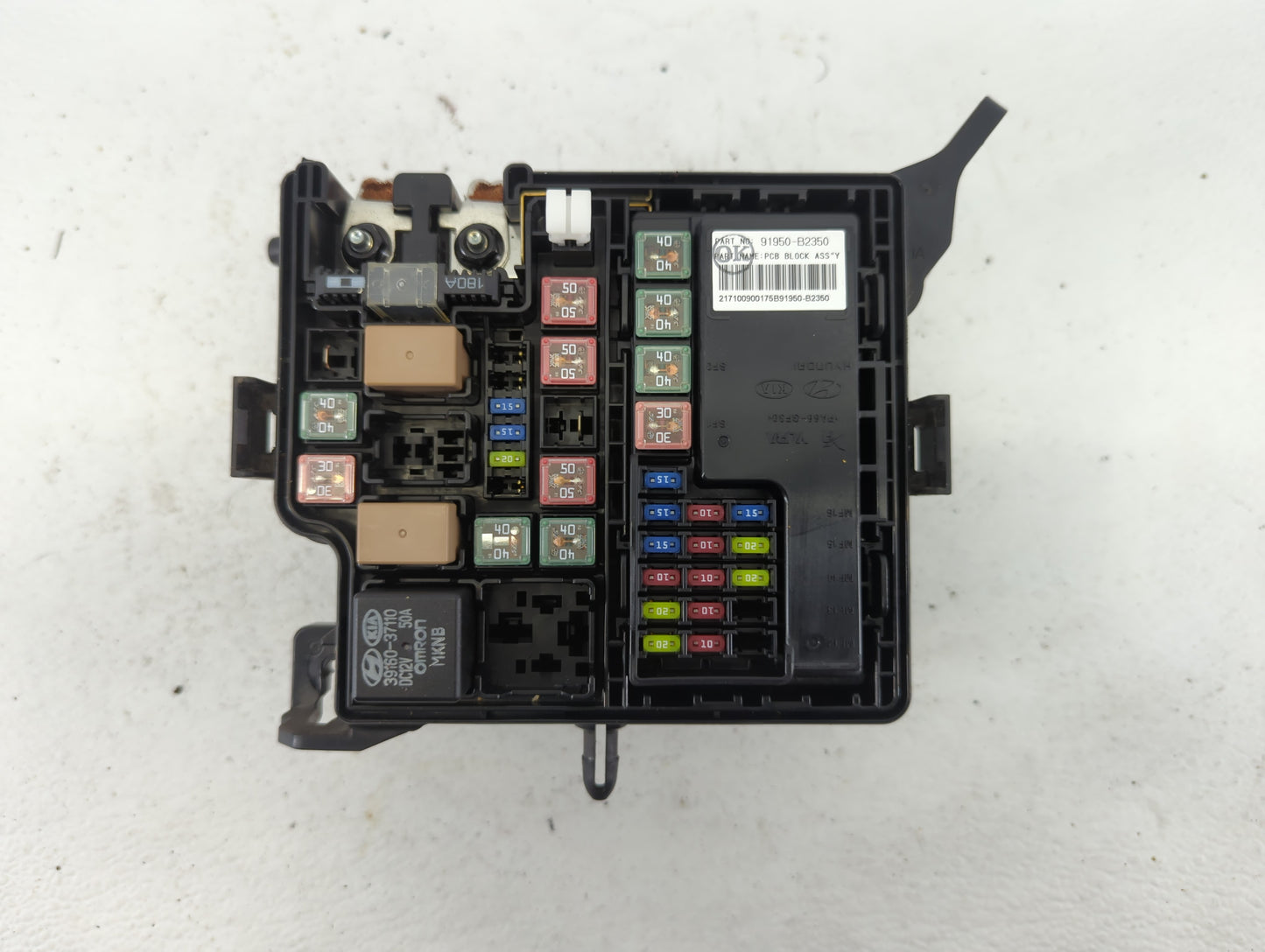 2017-2019 Kia Soul Fusebox Fuse Box Panel Relay Module P/N:91709B2070 91950-B2350 Fits Fits 2017 2018 2019 OEM Used Auto Par