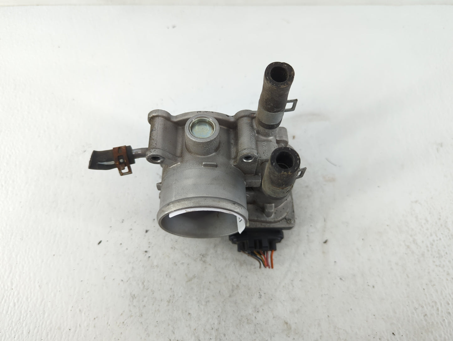 2014-2019 Kia Soul Throttle Body P/N:35100-2B300 Fits Fits 2011 2012 2013 2014 2015 2016 2017 2018 2019 2020 2021 OEM Used A