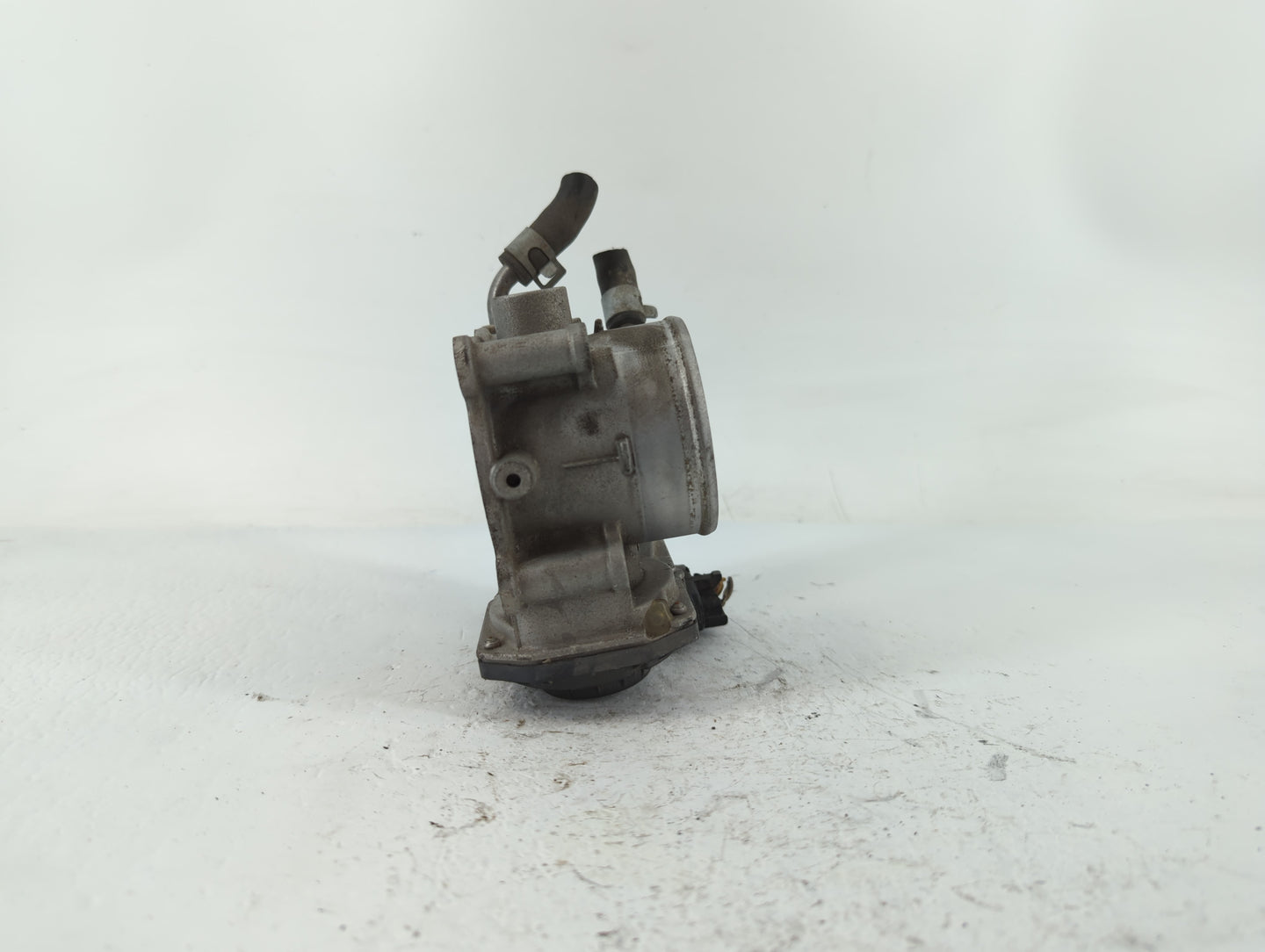 2014-2019 Kia Soul Throttle Body P/N:35100-2E000 Fits Fits 2011 2012 2013 2014 2015 2016 2017 2018 2019 2020 2021 OEM Used A