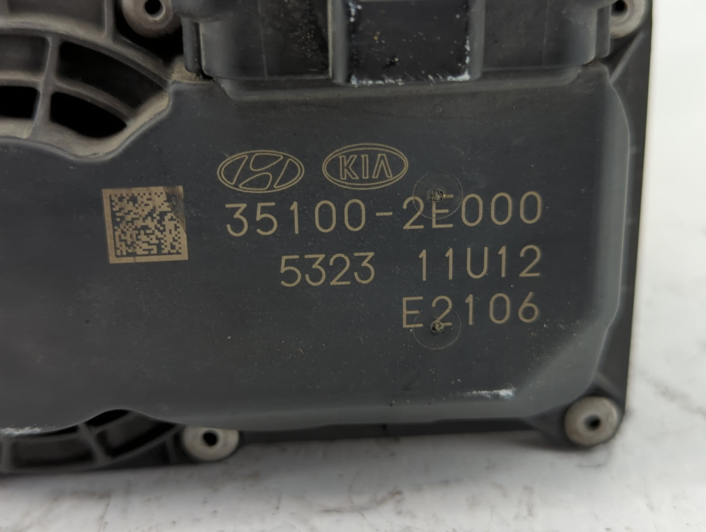 2014-2019 Kia Soul Throttle Body P/N:35100-2E000 Fits Fits 2011 2012 2013 2014 2015 2016 2017 2018 2019 2020 2021 OEM Used A