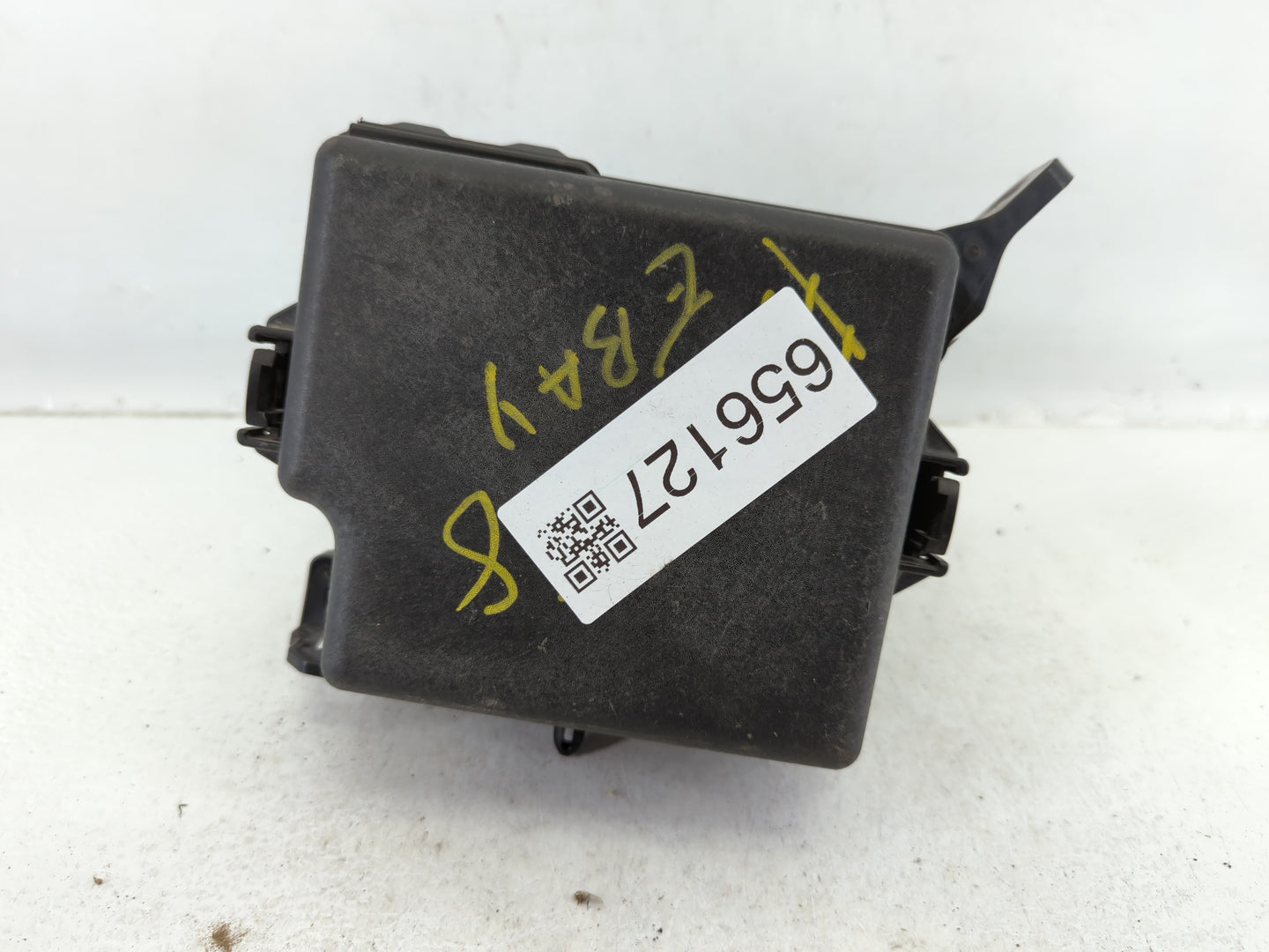 2017-2019 Kia Soul Fusebox Fuse Box Panel Relay Module P/N:91302B2060 Fits Fits 2017 2018 2019 OEM Used Auto Parts - Oemused