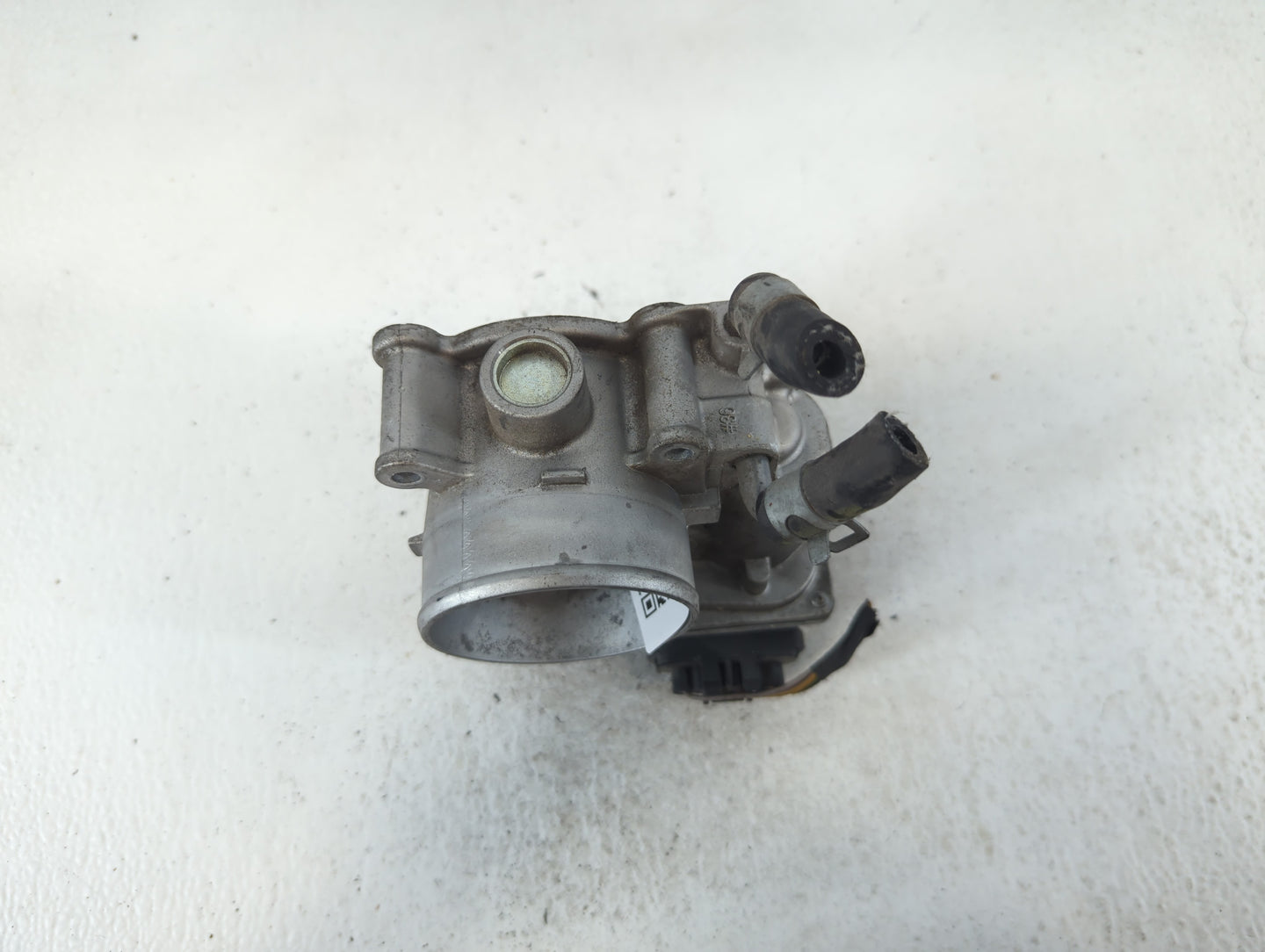 2014-2019 Kia Soul Throttle Body P/N:35100-2E000 Fits Fits 2011 2012 2013 2014 2015 2016 2017 2018 2019 2020 2021 OEM Used A