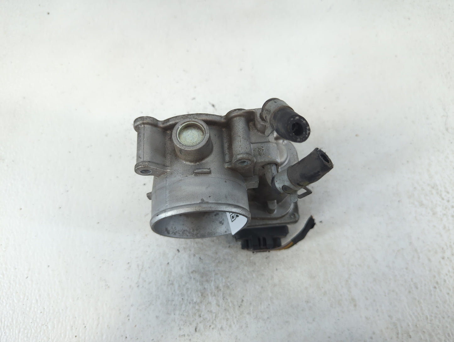 2014-2019 Kia Soul Throttle Body P/N:35100-2E000 Fits Fits 2011 2012 2013 2014 2015 2016 2017 2018 2019 2020 2021 OEM Used A