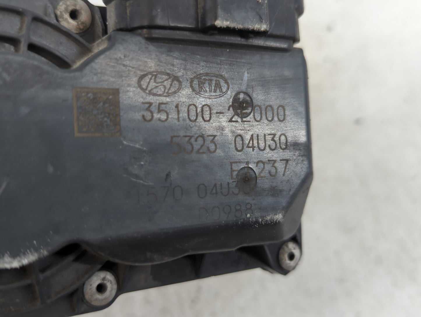 2014-2019 Kia Soul Throttle Body P/N:35100-2E000 Fits Fits 2011 2012 2013 2014 2015 2016 2017 2018 2019 2020 2021 OEM Used A