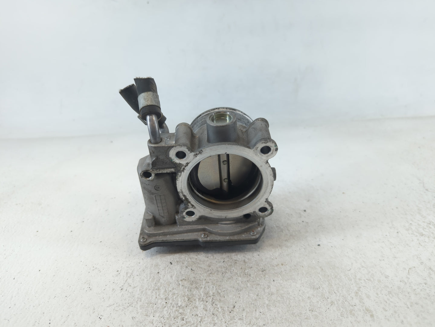 2014-2019 Kia Soul Throttle Body P/N:5323 04U14 35100-2E000 Fits Fits 2011 2012 2013 2014 2015 2016 2017 2018 2019 2020 2021