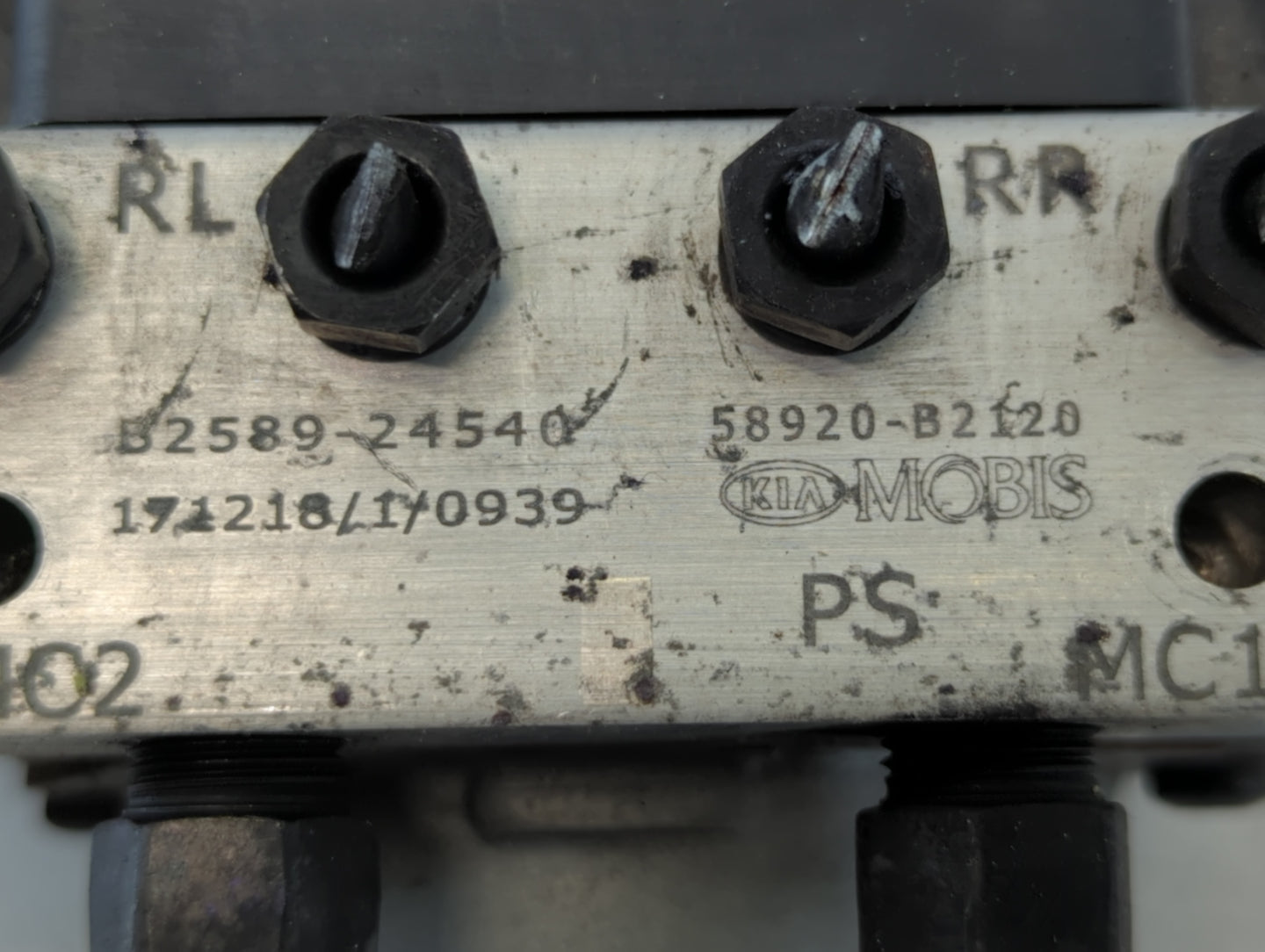 2017-2019 Kia Soul ABS Pump Control Module Replacement P/N:B2589-24540 58920-B2120 Fits Fits 2017 2018 2019 OEM Used Auto Pa