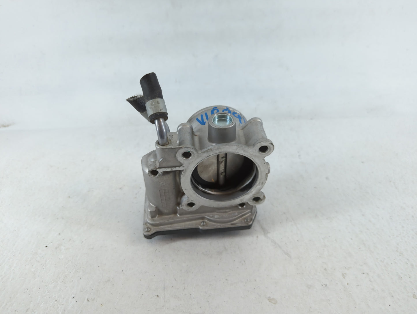 2014-2019 Kia Soul Throttle Body P/N:35100-2E000 Fits Fits 2011 2012 2013 2014 2015 2016 2017 2018 2019 2020 2021 OEM Used A