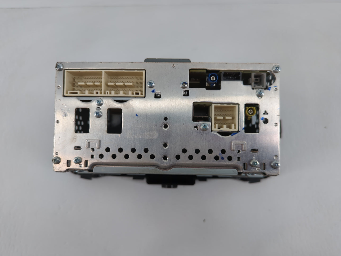 2017-2019 Kia Soul Am Fm Cd Player Radio Receiver - Oemusedautoparts1.com