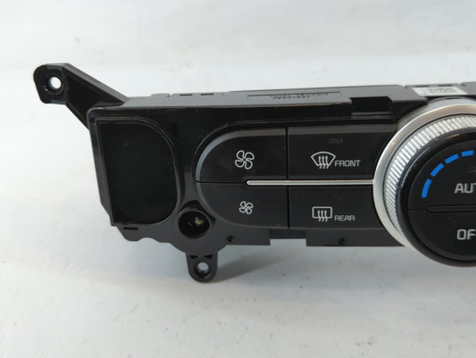 2017-2019 Kia Soul Climate Control Module Temperature AC/Heater Replacement P/N:97250-B2GQ1CA Fits Fits 2017 2018 2019 OEM Used Auto Parts
