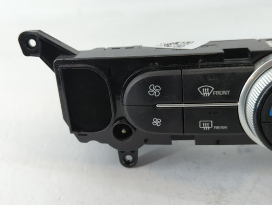 2017-2019 Kia Soul Climate Control Module Temperature AC/Heater Replacement P/N:97250-B2GQ1CA Fits Fits 2017 2018 2019 OEM Used Auto Parts
