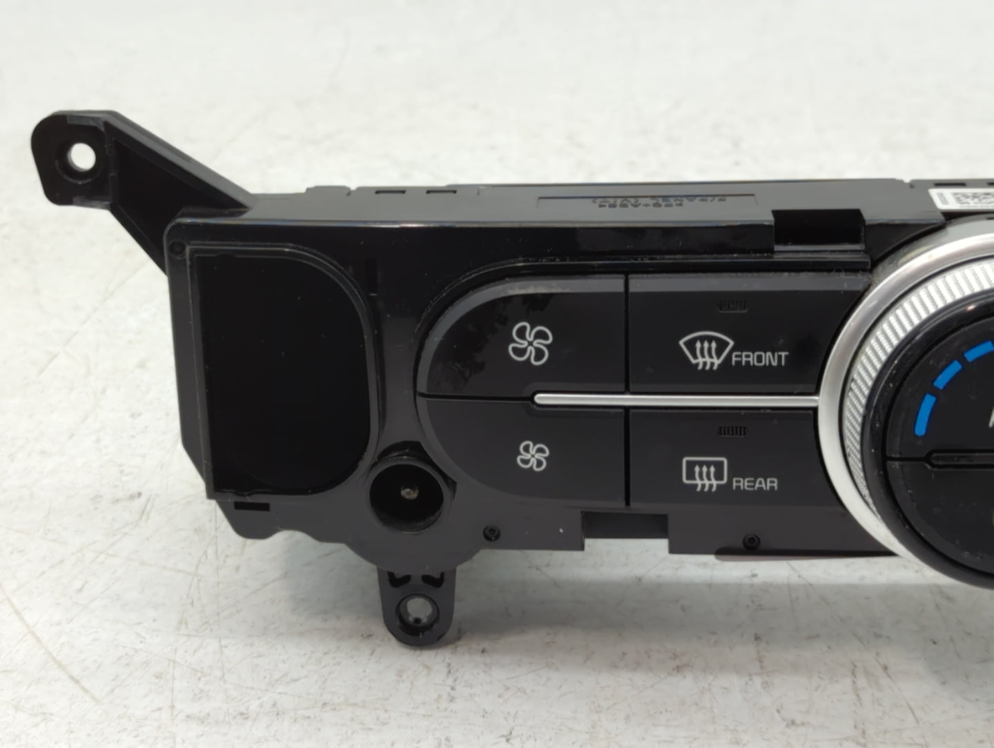 2017-2019 Kia Soul Climate Control Module Temperature AC/Heater Replacement P/N:97250-B2GQ1CA Fits Fits 2017 2018 2019 OEM U