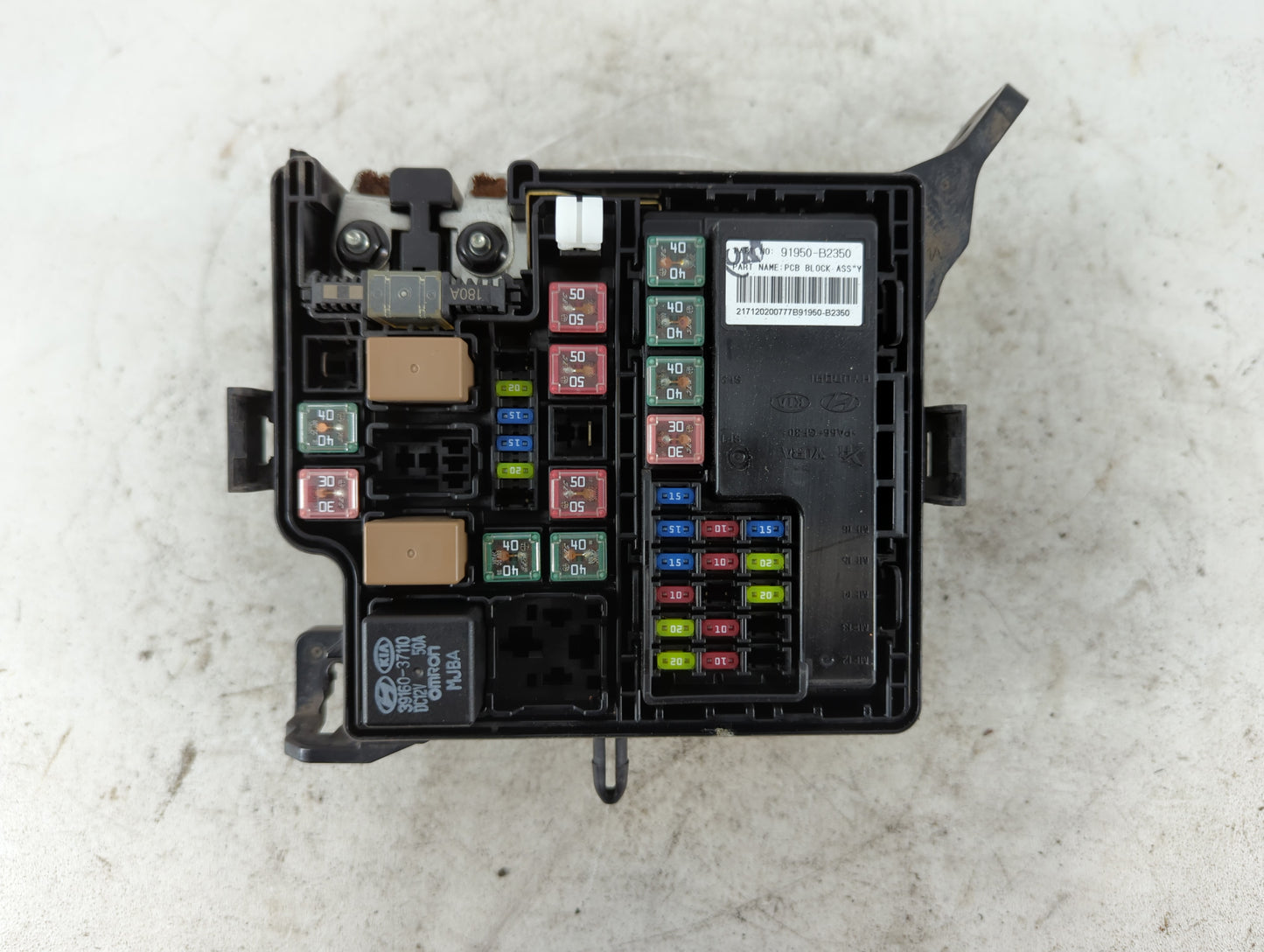 2017-2019 Kia Soul Fusebox Fuse Box Panel Relay Module P/N:91950-B2350 Fits Fits 2017 2018 2019 OEM Used Auto Parts - Oemuse