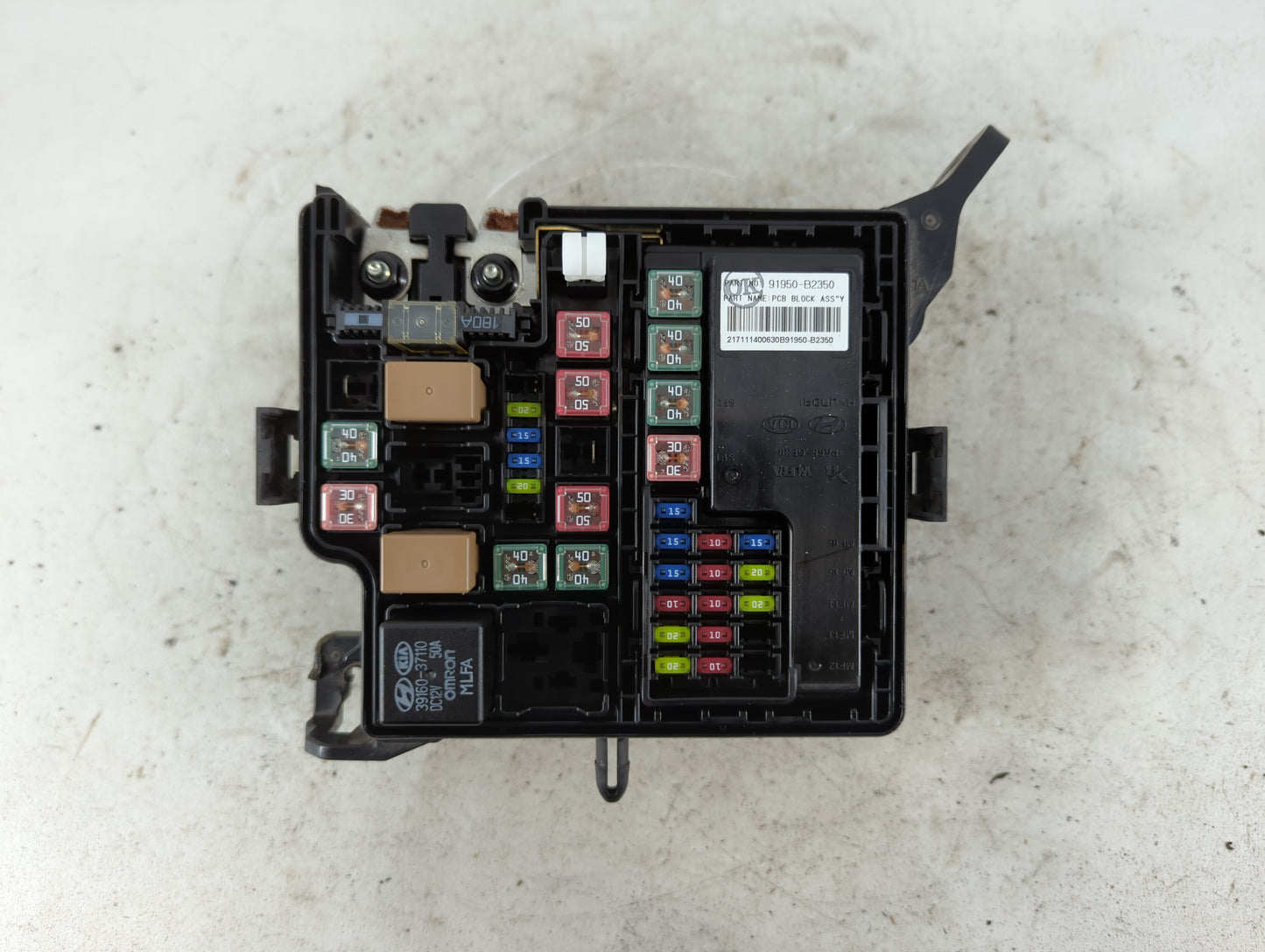 2017-2019 Kia Soul Fusebox Fuse Box Panel Relay Module P/N:91950-B2330 Fits Fits 2017 2018 2019 OEM Used Auto Parts - Oemuse