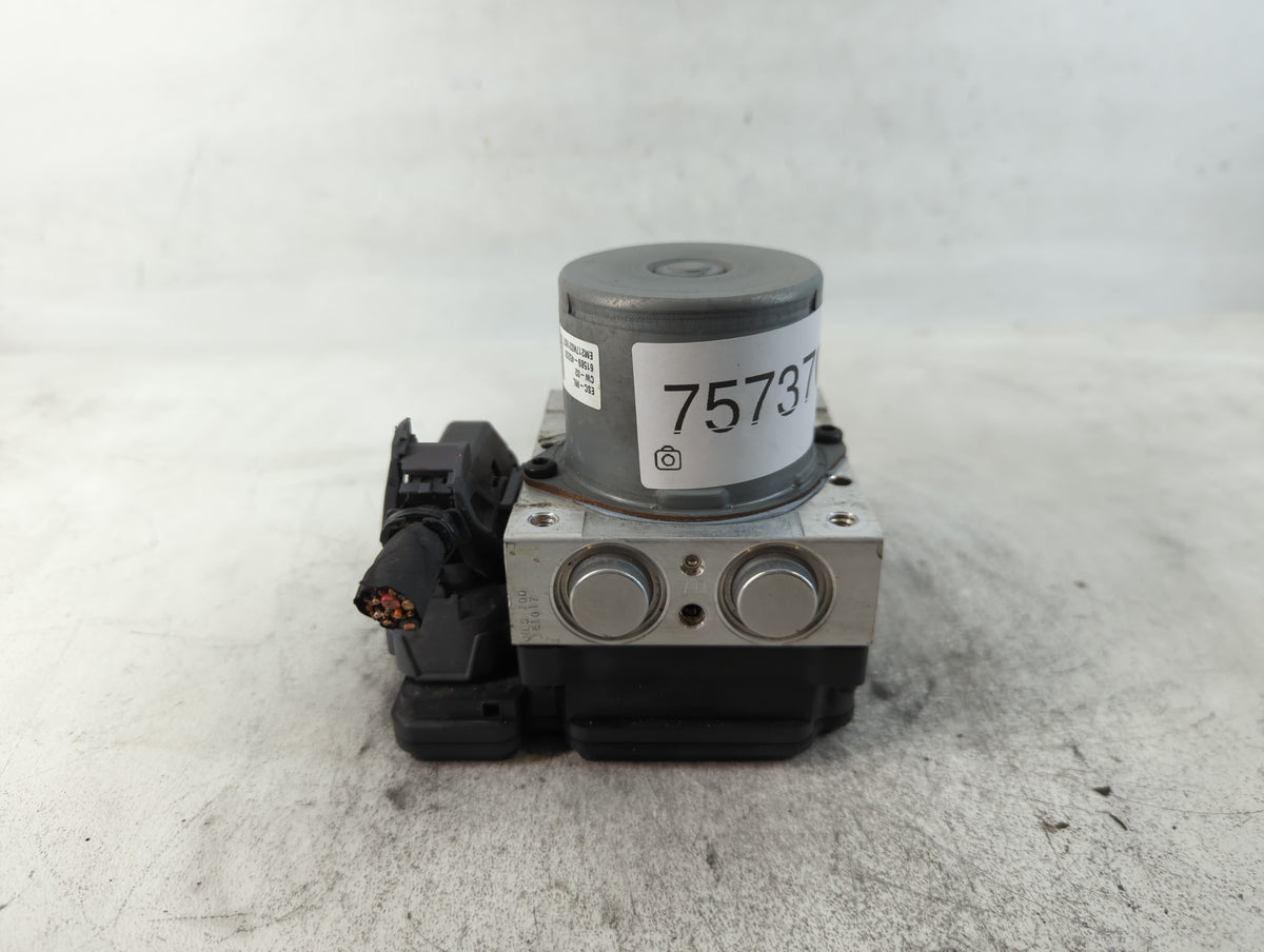 2017-2019 Kia Soul Anti-Lock Brake ABS Pump Module Actuator OEM P/N:61589-45200 Fits Fits 2017 2018 2019 OEM Used Auto Parts
