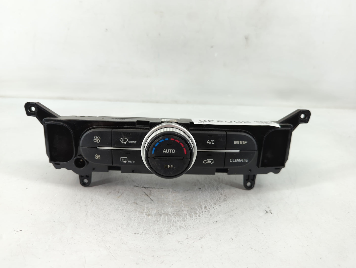 2017-2019 Kia Soul Climate Control Module Temperature AC/Heater Replacement P/N:97250-B2DQ1CA Fits Fits 2017 2018 2019 OEM U