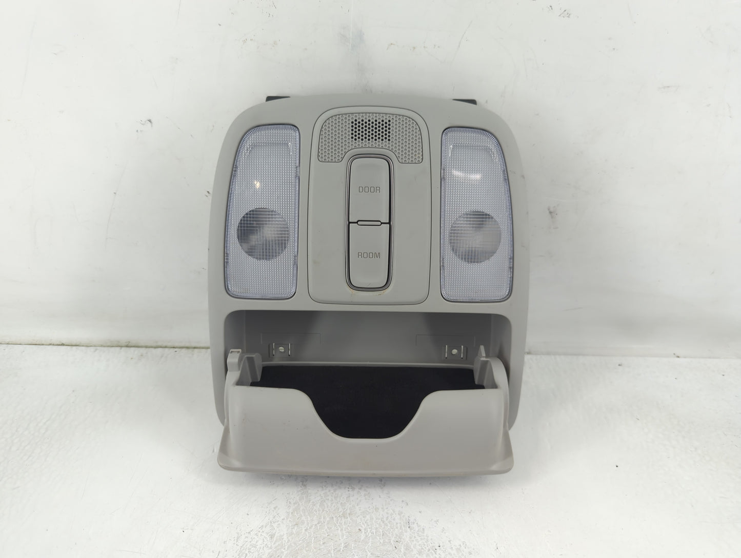 2014-2019 Kia Soul Overhead Roof Console 838599 - Oemusedautoparts1.com
