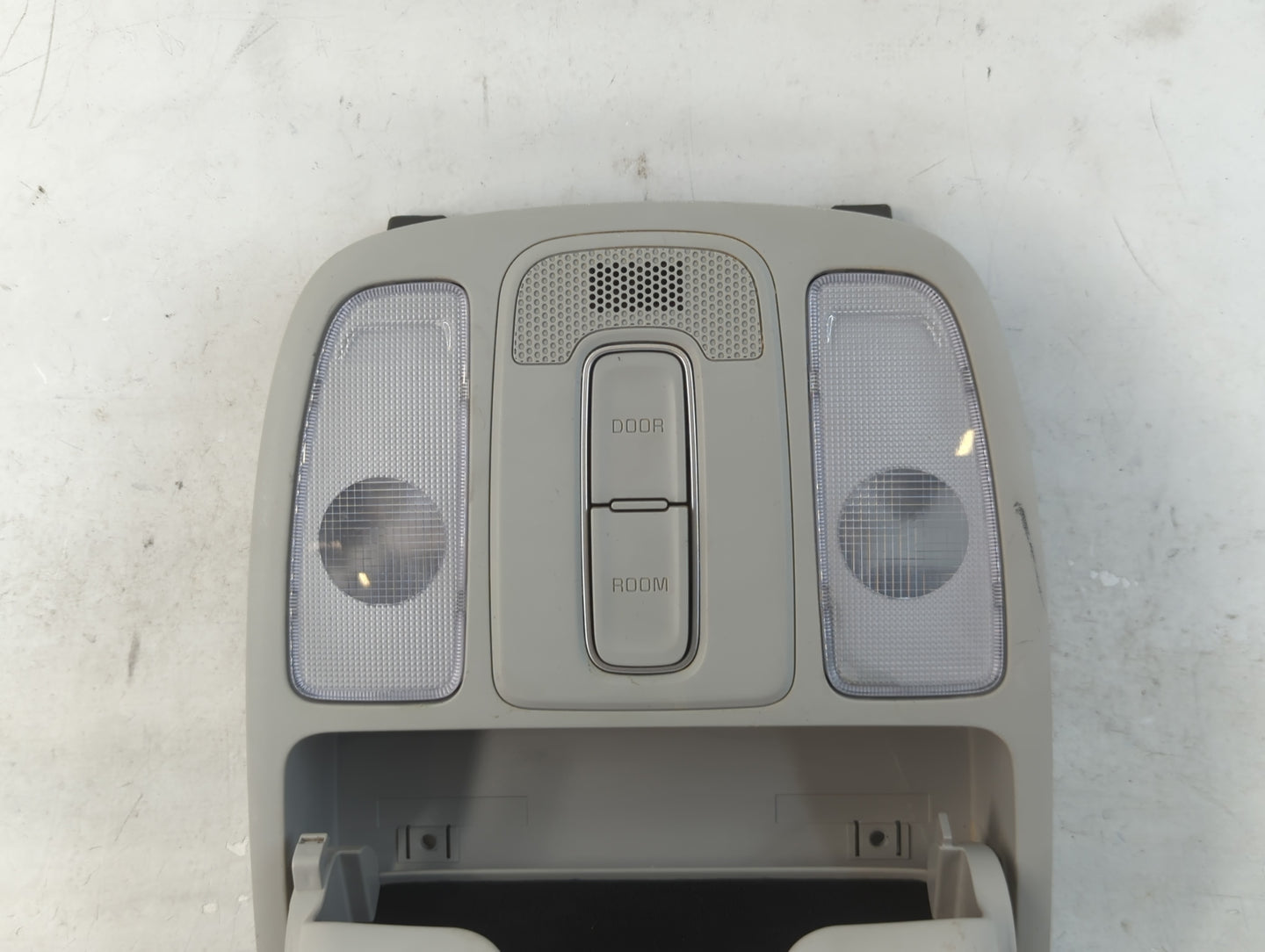 2014-2019 Kia Soul Overhead Roof Console 838881 - Oemusedautoparts1.com
