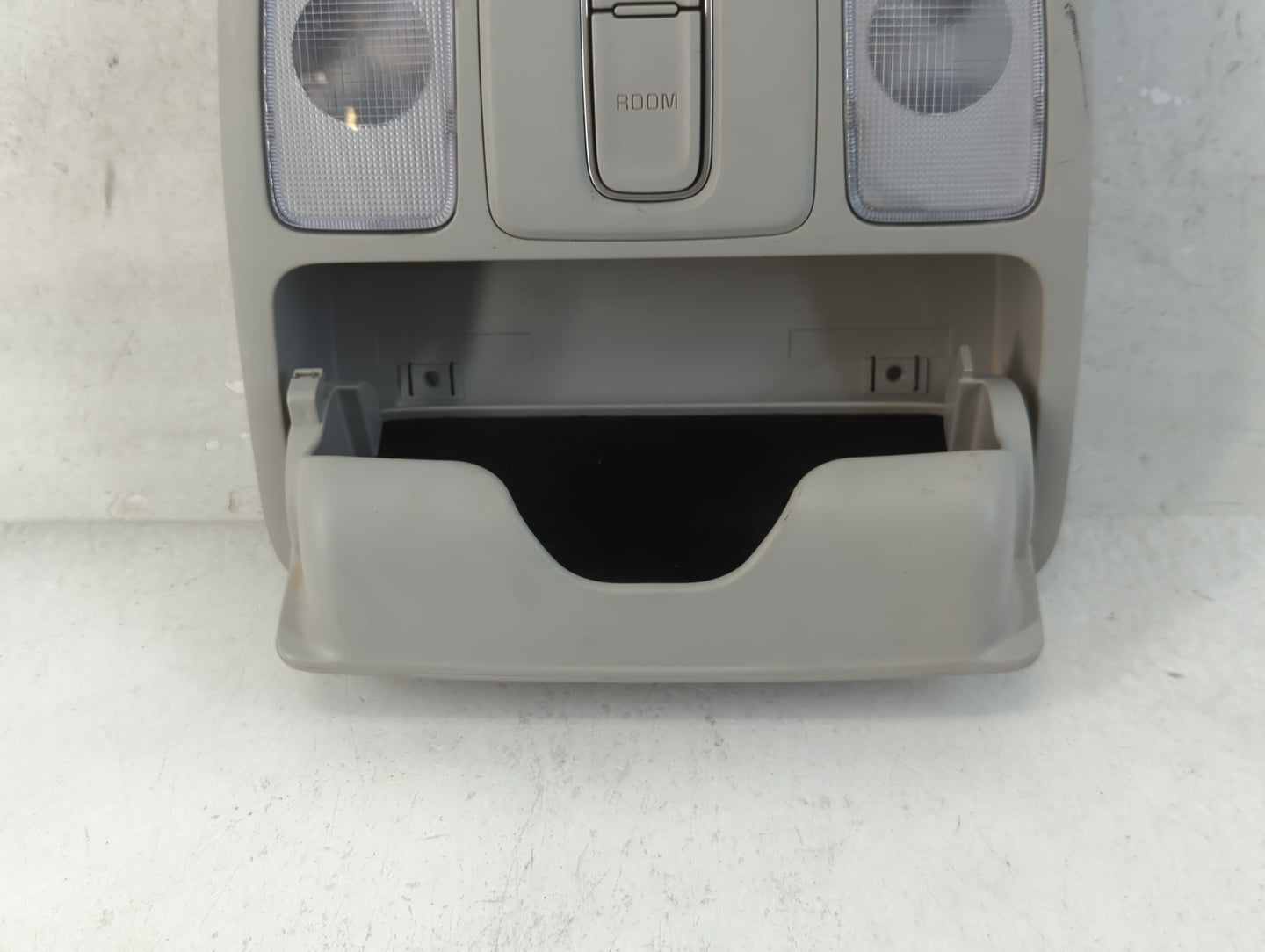 2014-2019 Kia Soul Overhead Roof Console 838881 - Oemusedautoparts1.com