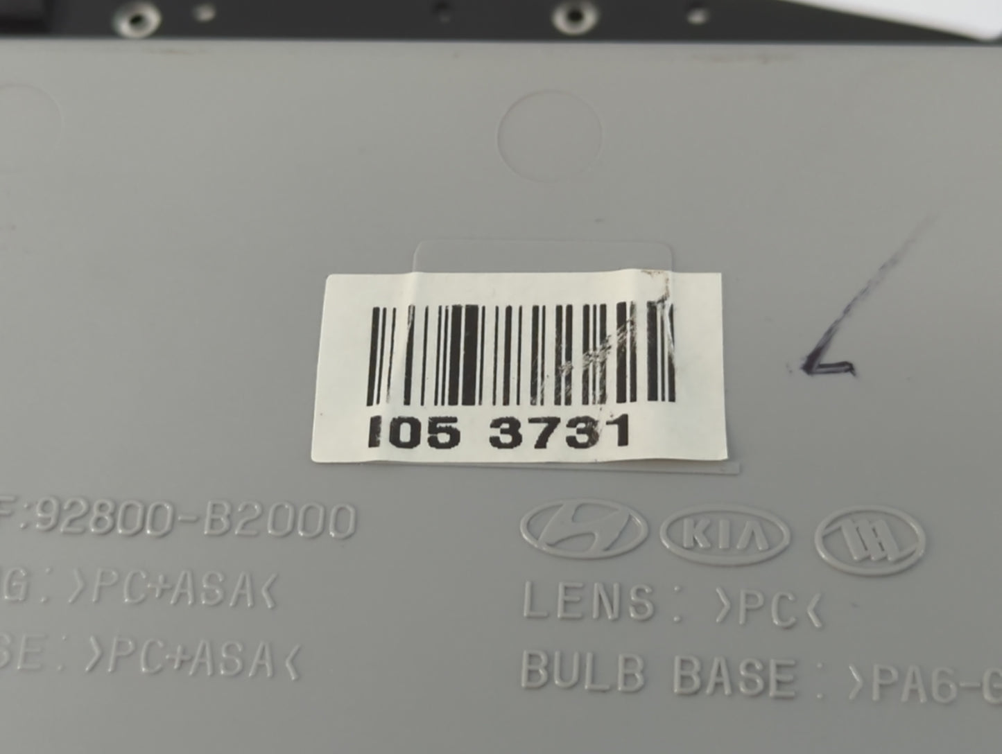 2014-2019 Kia Soul Overhead Roof Console 838881 - Oemusedautoparts1.com