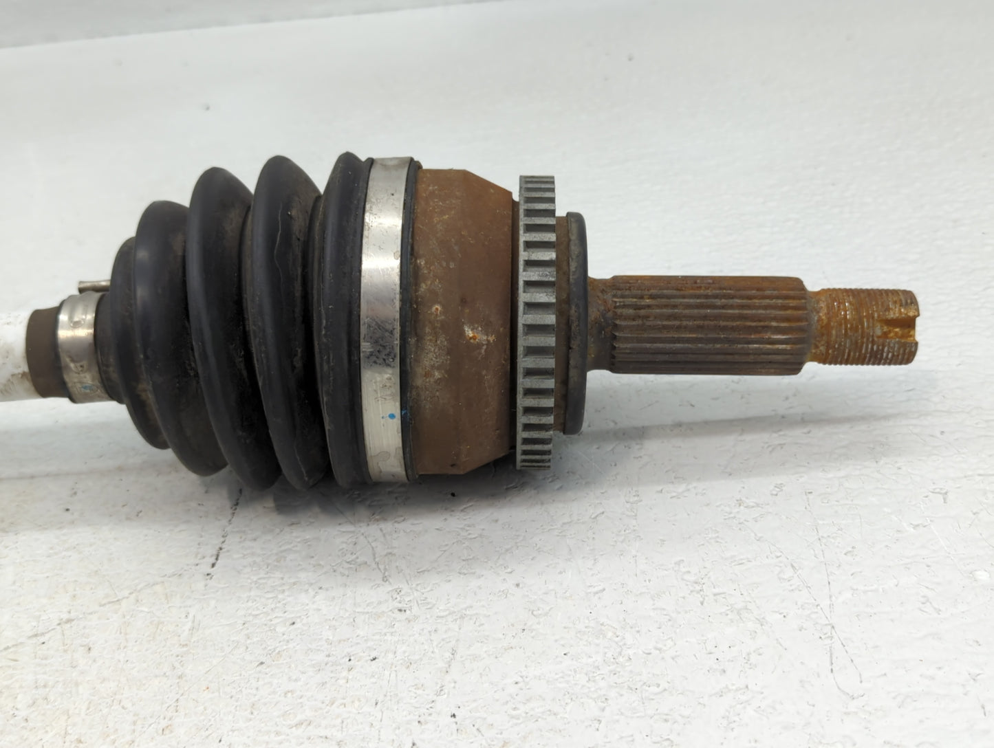 2014-2019 Kia Soul Axle Shaft Front Passenger Cv C/v - Oemusedautoparts1.com
