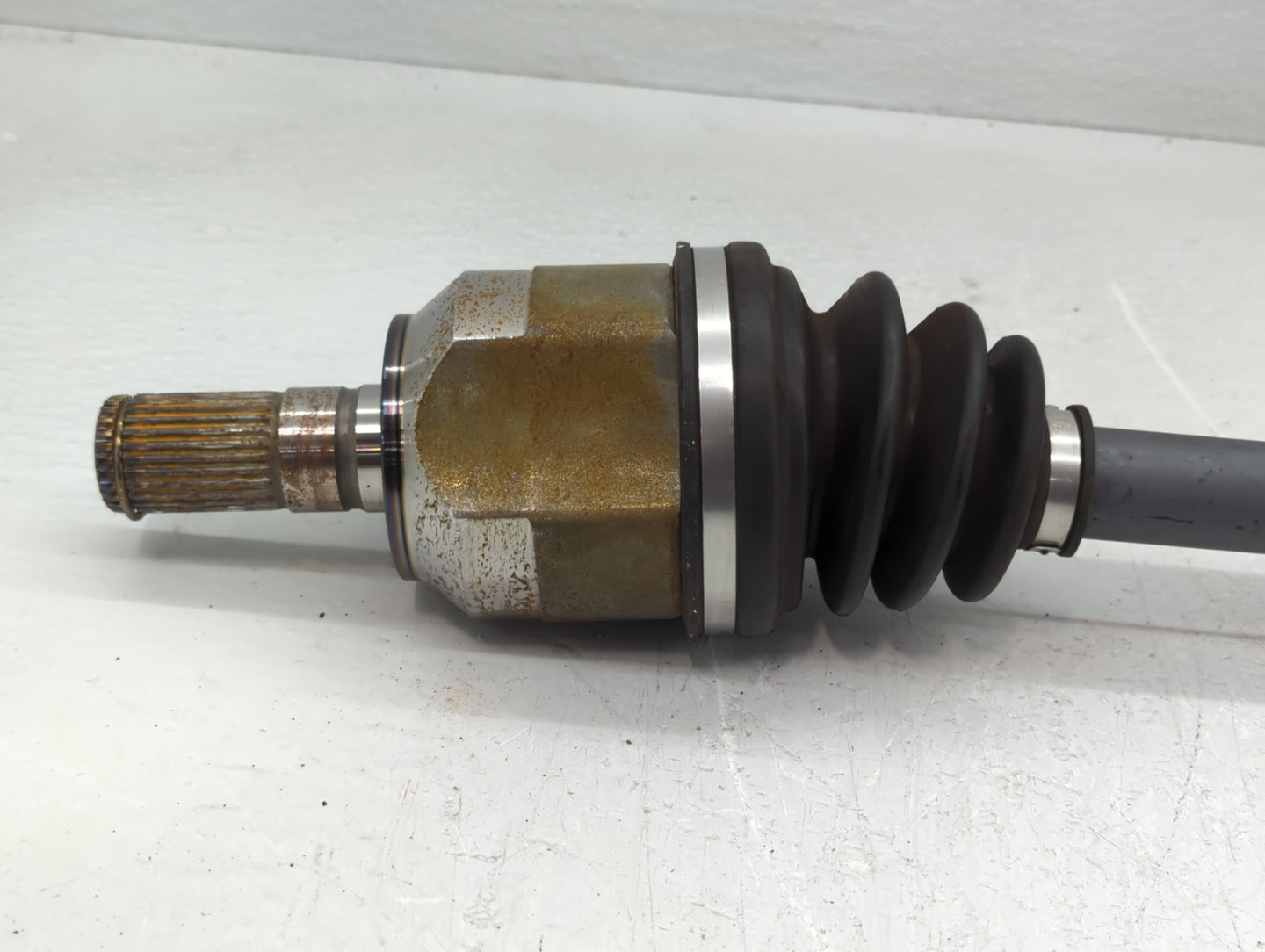 2014-2019 Kia Soul Axle Shaft Front Passenger Cv C/v - Oemusedautoparts1.com