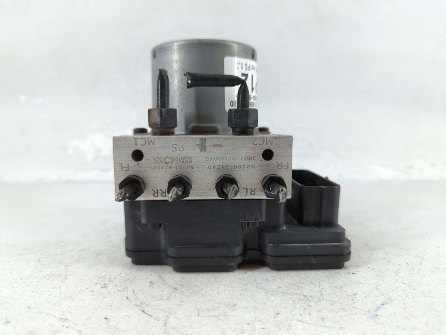 2017-2019 Kia Soul ABS Pump Control Module Replacement P/N:58920-B2120 B2589-24540 Fits Fits 2017 2018 2019 OEM Used Auto Pa