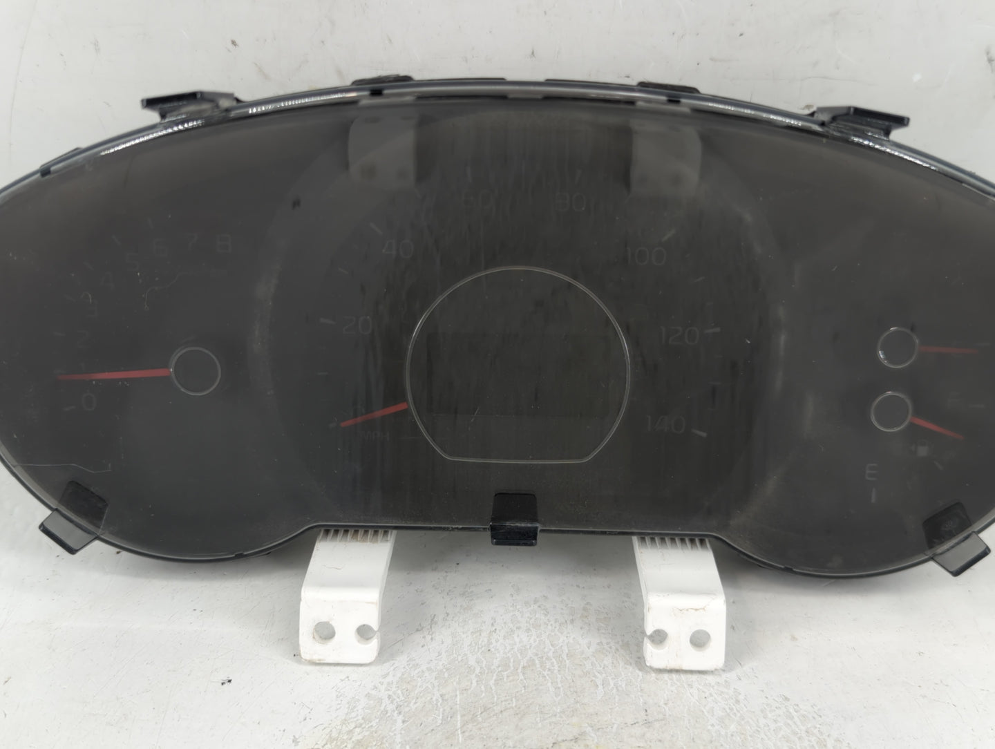 2018-2019 Kia Soul Instrument Cluster Speedometer Gauges P/N:94006-B2720 Fits Fits 2018 2019 OEM Used Auto Parts - Oemusedau