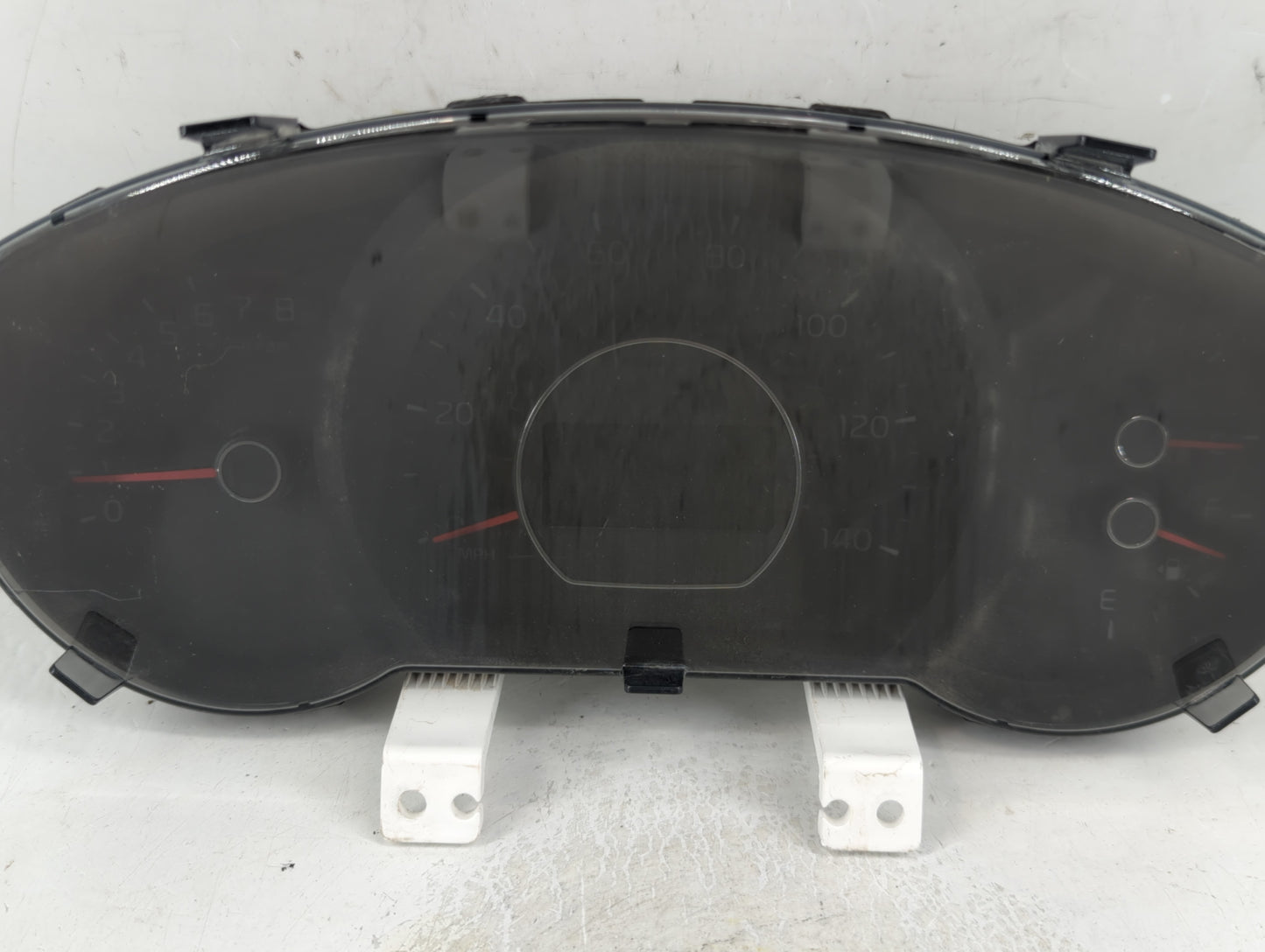 2018-2019 Kia Soul Instrument Cluster Speedometer Gauges P/N:94006-B2720 Fits Fits 2018 2019 OEM Used Auto Parts - Oemusedau