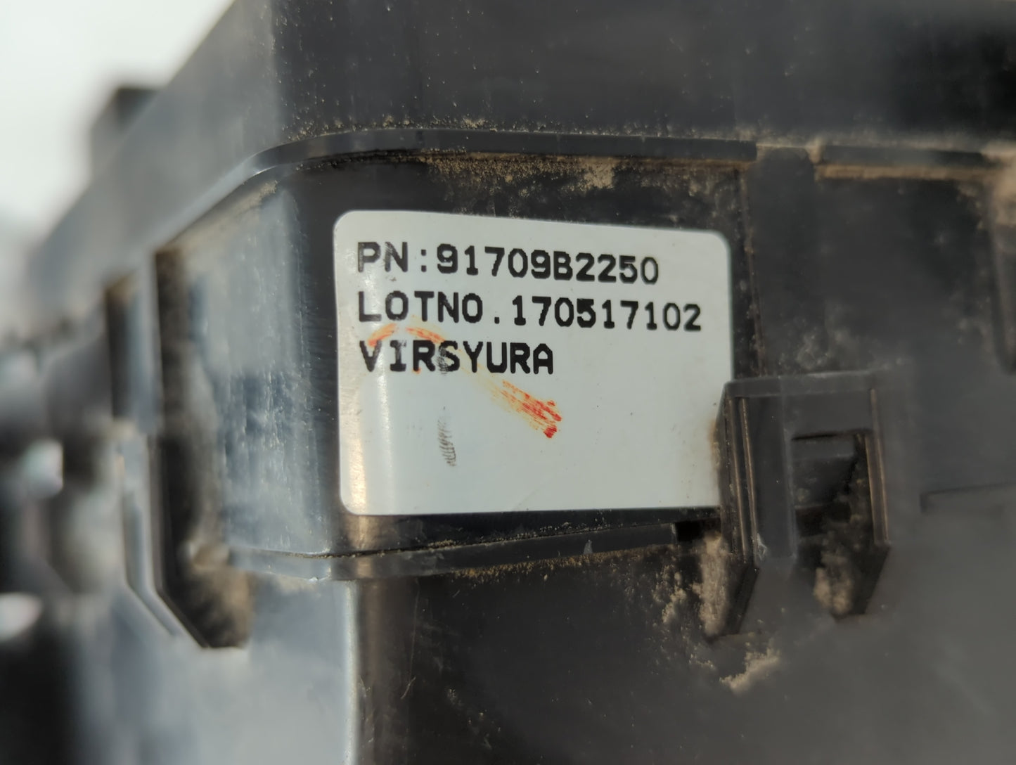 2017-2019 Kia Soul Fusebox Fuse Box Panel Relay Module P/N:91950-B2350 Fits Fits 2017 2018 2019 OEM Used Auto Parts - Oemuse