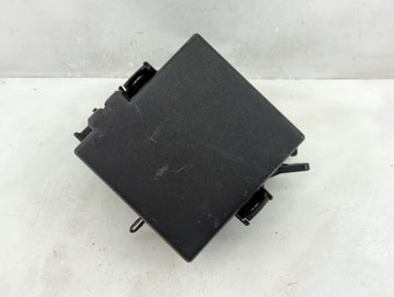 2017-2019 Kia Sportage Fusebox Fuse Box Panel Relay Module P/N:91941-D9520 Fits Fits 2017 2018 2019 OEM Used Auto Parts - Oe