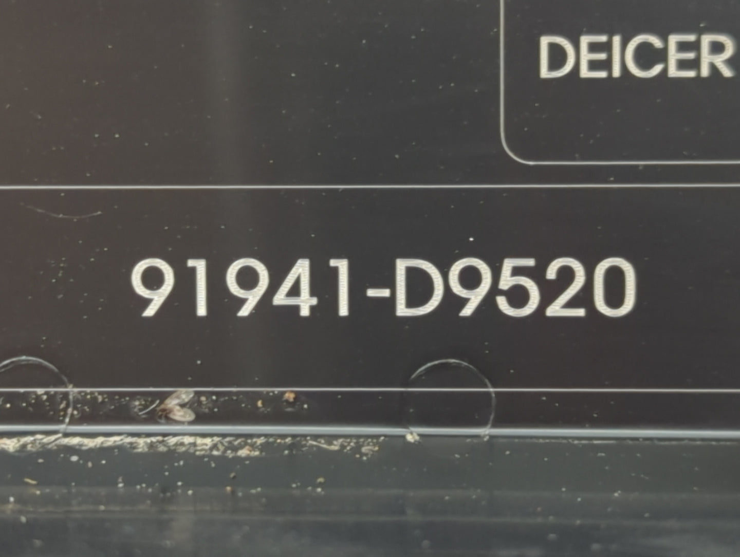 2017-2019 Kia Sportage Fusebox Fuse Box Panel Relay Module P/N:91941-D9520 Fits Fits 2017 2018 2019 OEM Used Auto Parts - Oe