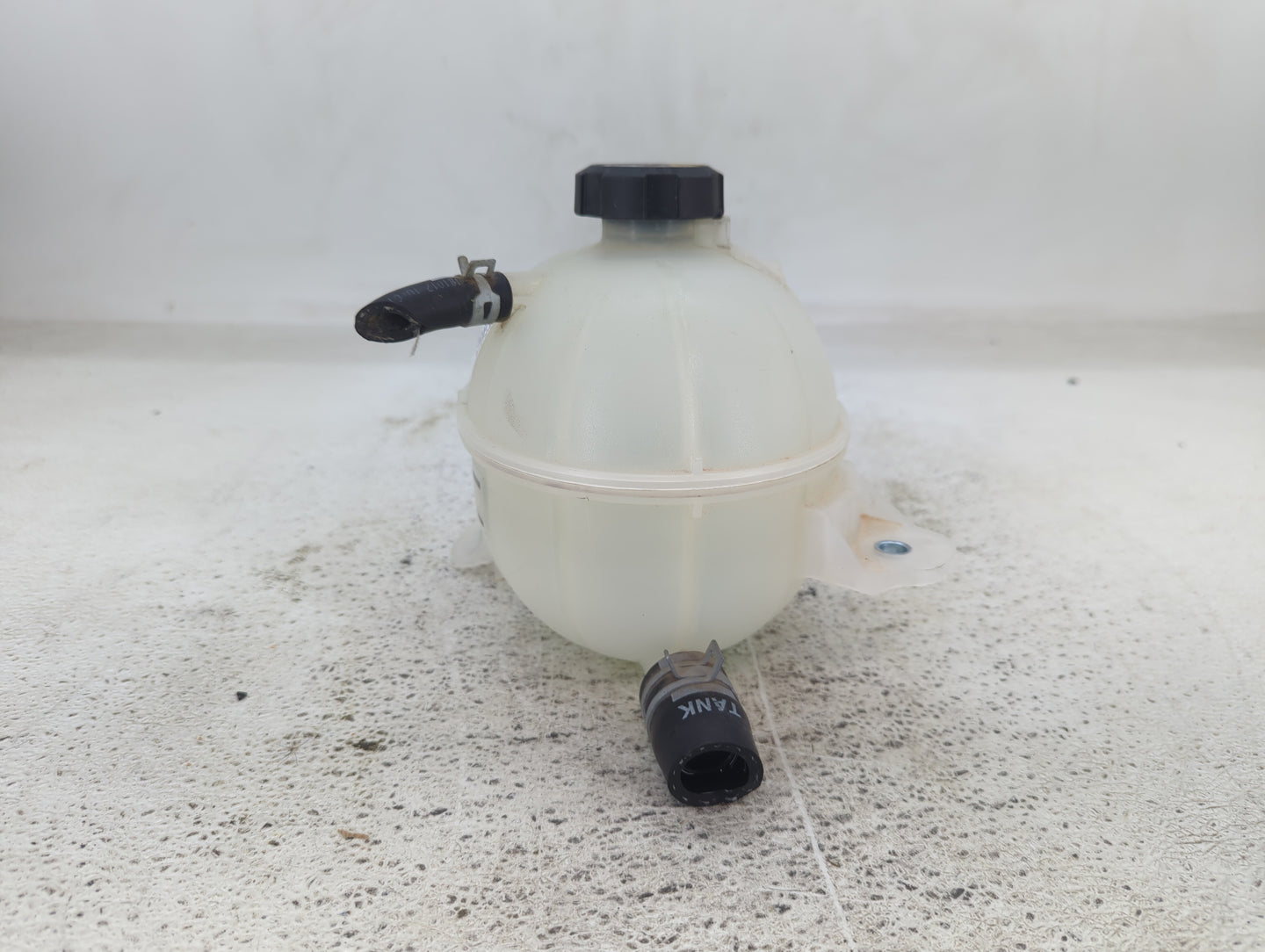 2017-2021 Kia Sportage Radiator Coolant Overflow Expansion Tank Bottle 1432392 - Oemusedautoparts1.com