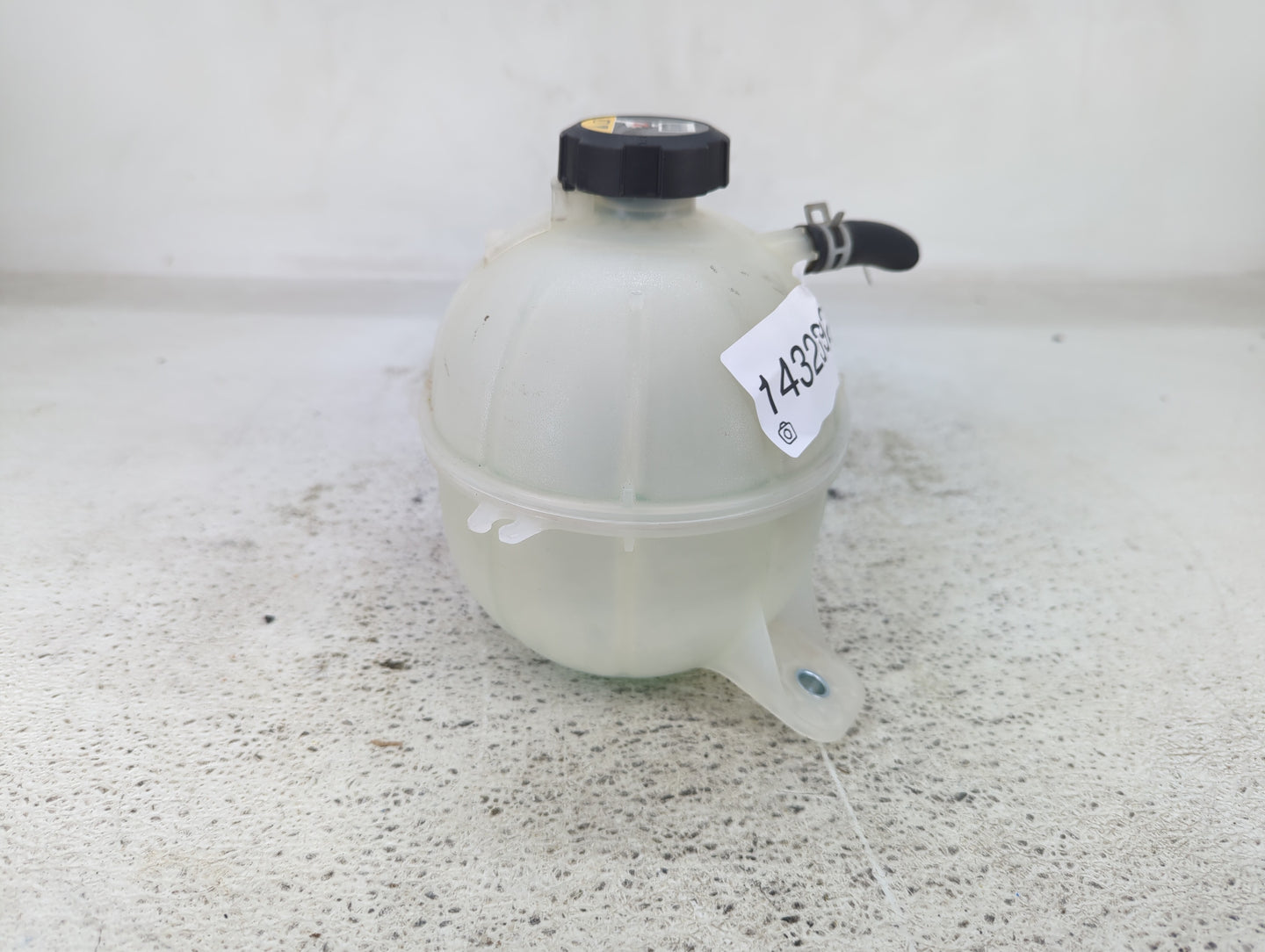 2017-2021 Kia Sportage Radiator Coolant Overflow Expansion Tank Bottle - Oemusedautoparts1.com