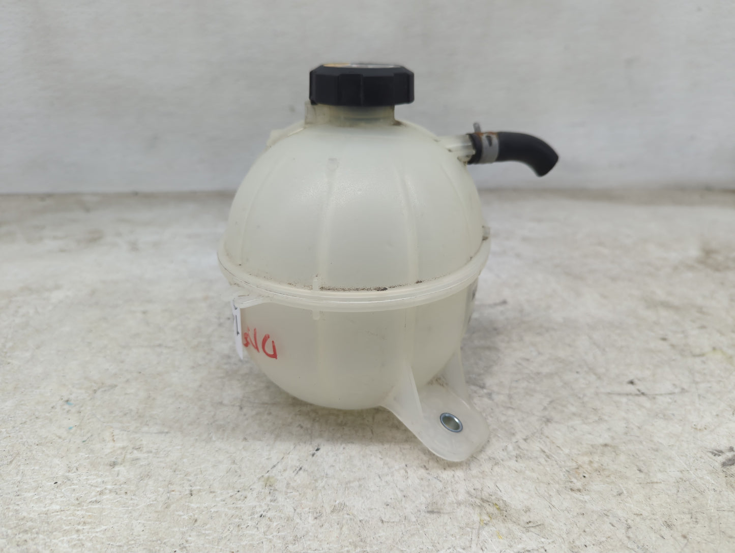 2017-2021 Kia Sportage Radiator Coolant Overflow Expansion Tank Bottle 1449353 - Oemusedautoparts1.com