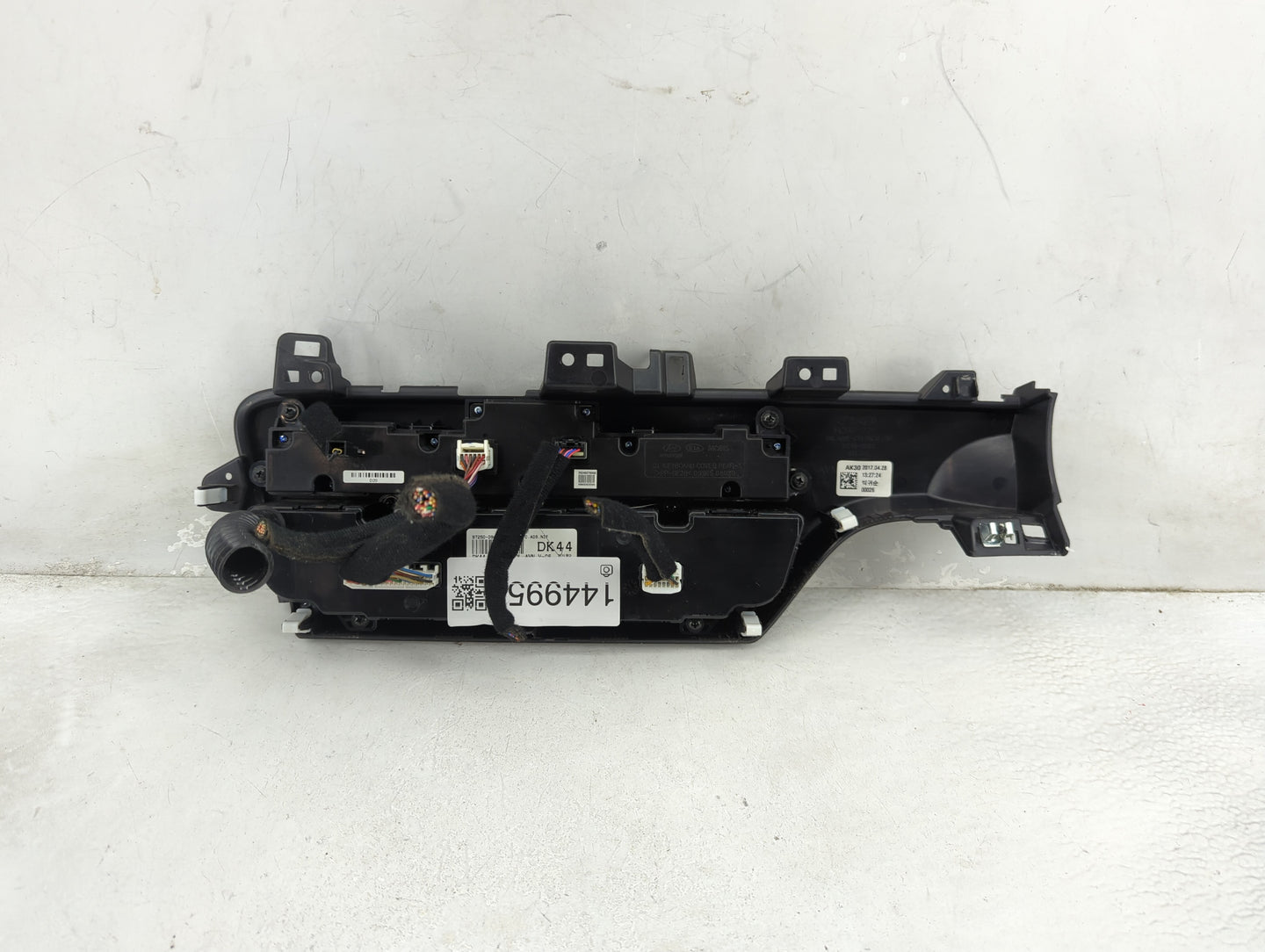 2017-2019 Kia Sportage Climate Control Module Temperature AC/Heater Replacement P/N:84745-D9300 Fits Fits 2017 2018 2019 OEM