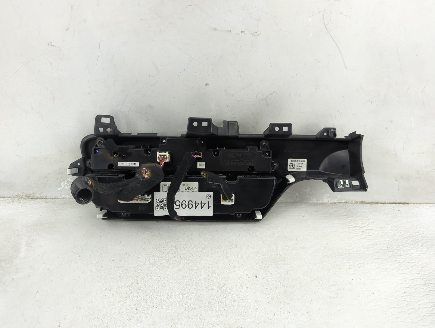 2017-2019 Kia Sportage Climate Control Module Temperature AC/Heater Replacement P/N:84745-D9300 Fits Fits 2017 2018 2019 OEM