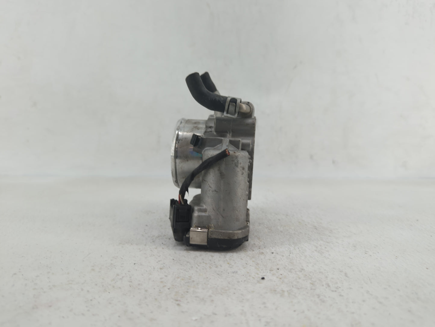 2017-2019 Kia Sportage Throttle Body P/N:0 280 750 618 35100-2G600 Fits Fits 2015 2016 2017 2018 2019 OEM Used Auto Parts - 
